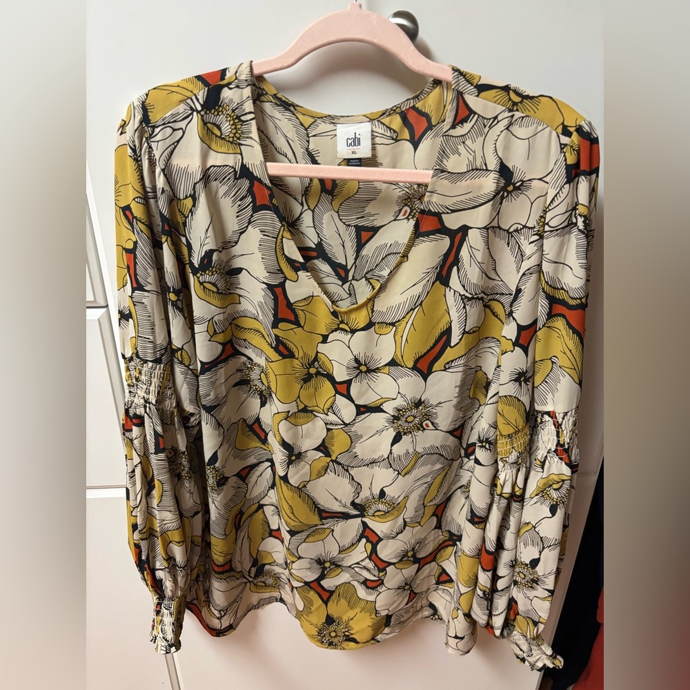 Bright and colorful Cabi XL long sleeve blouse